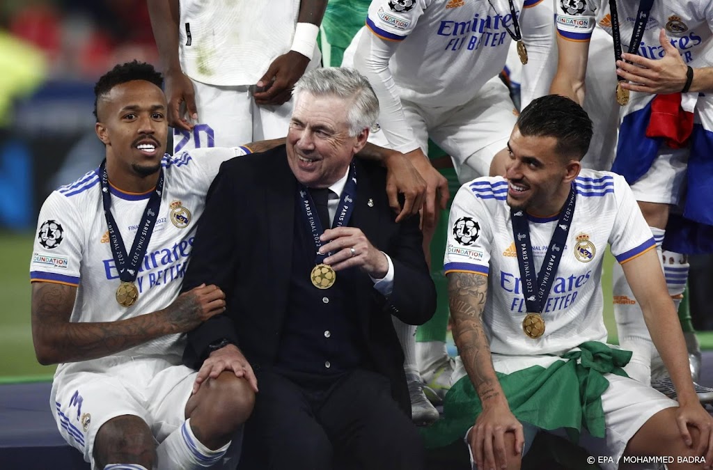 Record voor trainer Ancelotti met vierde Champions League