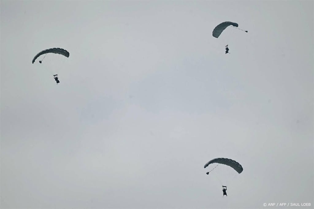 Parachute probleem bij Duitsers, Defensie ziet geen mankement