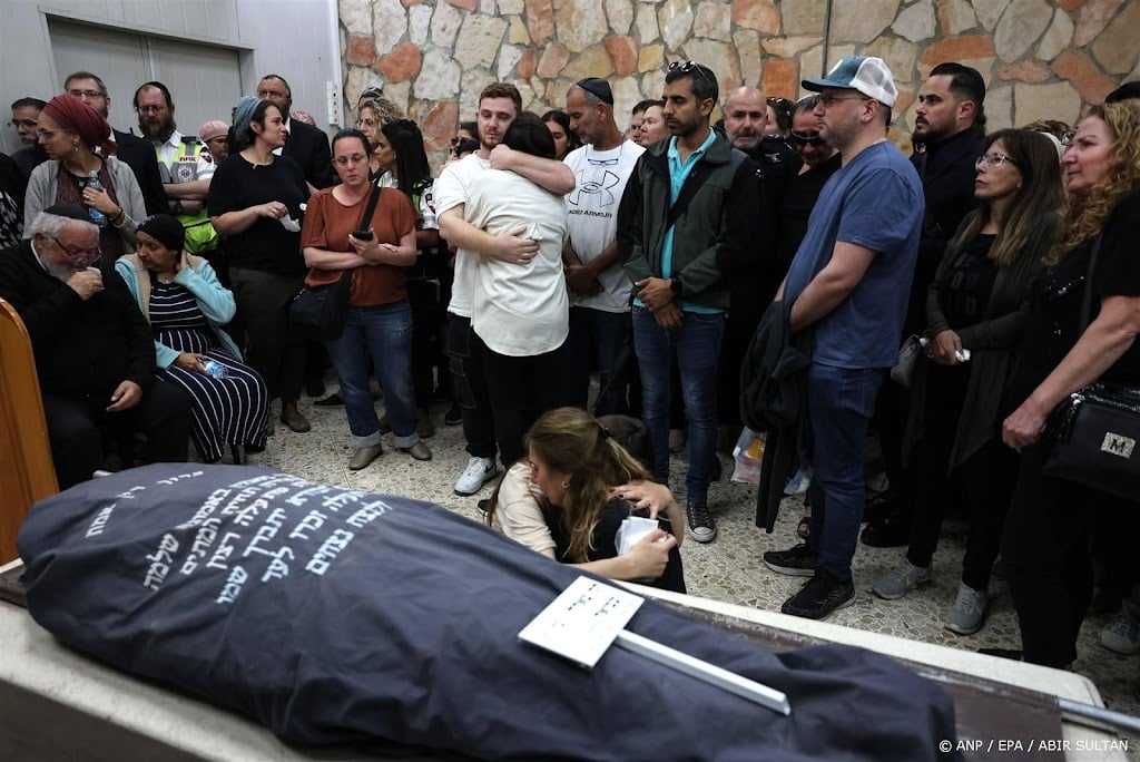 Baby van doodgeschoten zwangere Israëlische vrouw gestorven