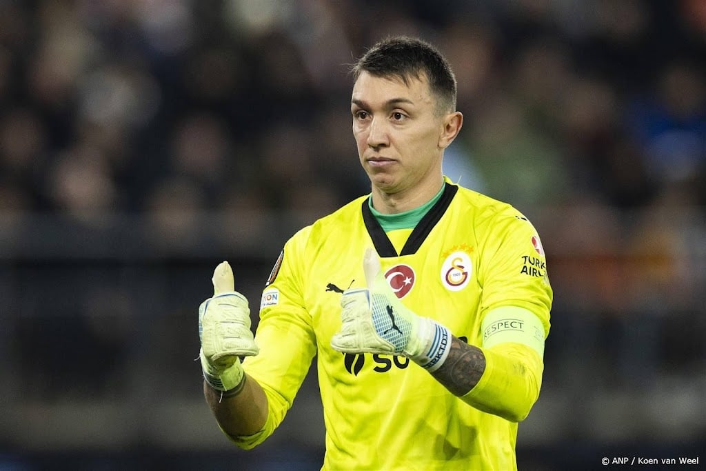 Muslera na veertien seizoenen en 550 duels weg bij Galatasaray