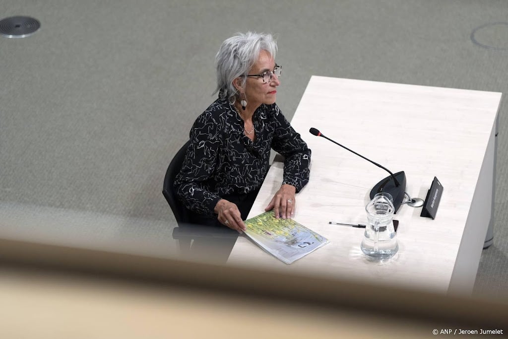 Koopmans: eerder hard ingrijpen tegen corona was niet realistisch