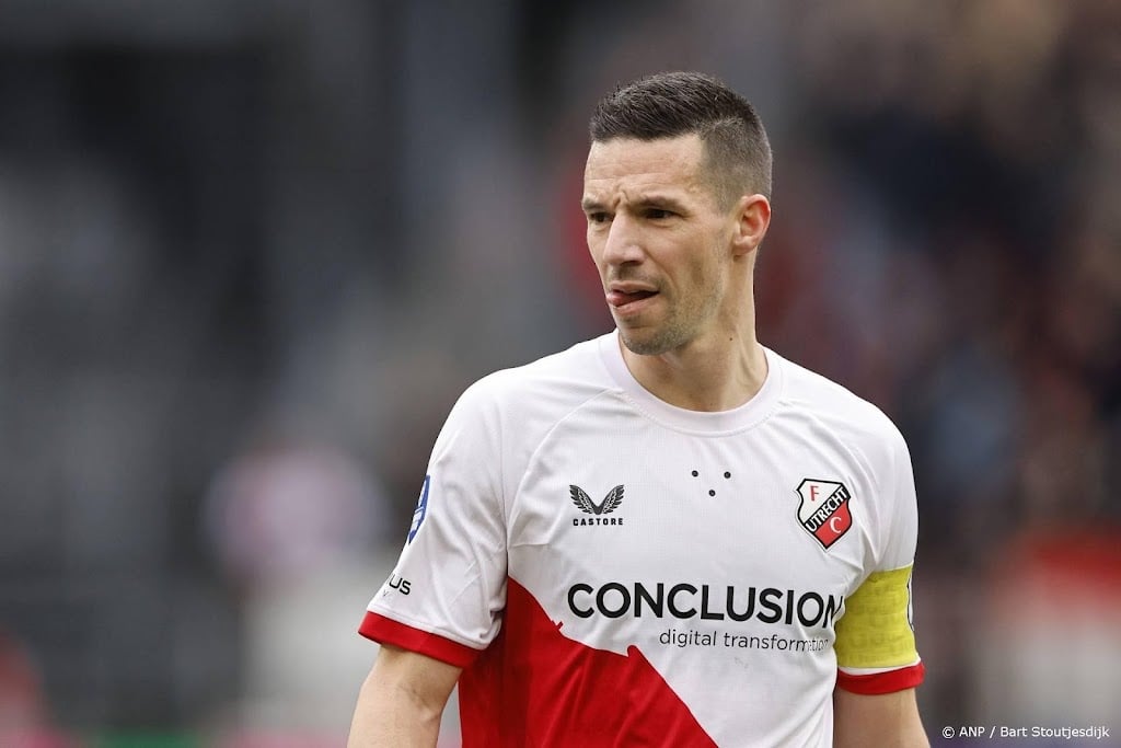 Aanvoerder Viergever (36) moet weg bij FC Utrecht