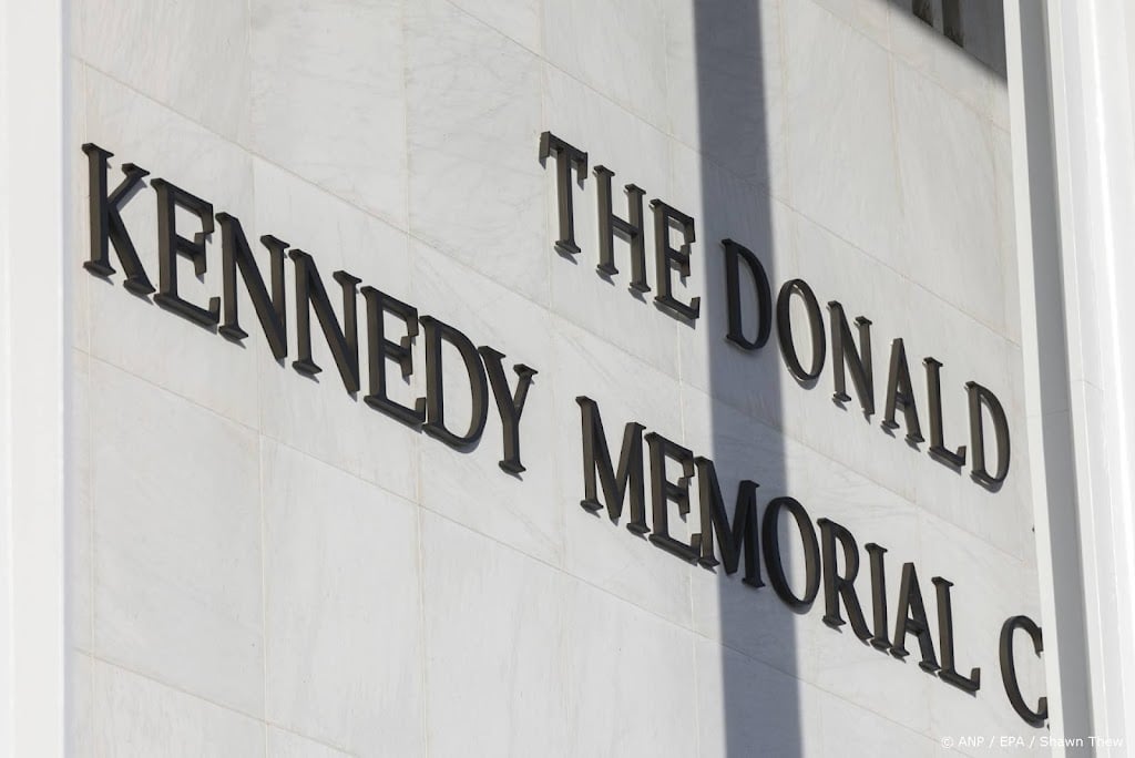 Rechter beveelt verwijdering naam Trump van Kennedy Center