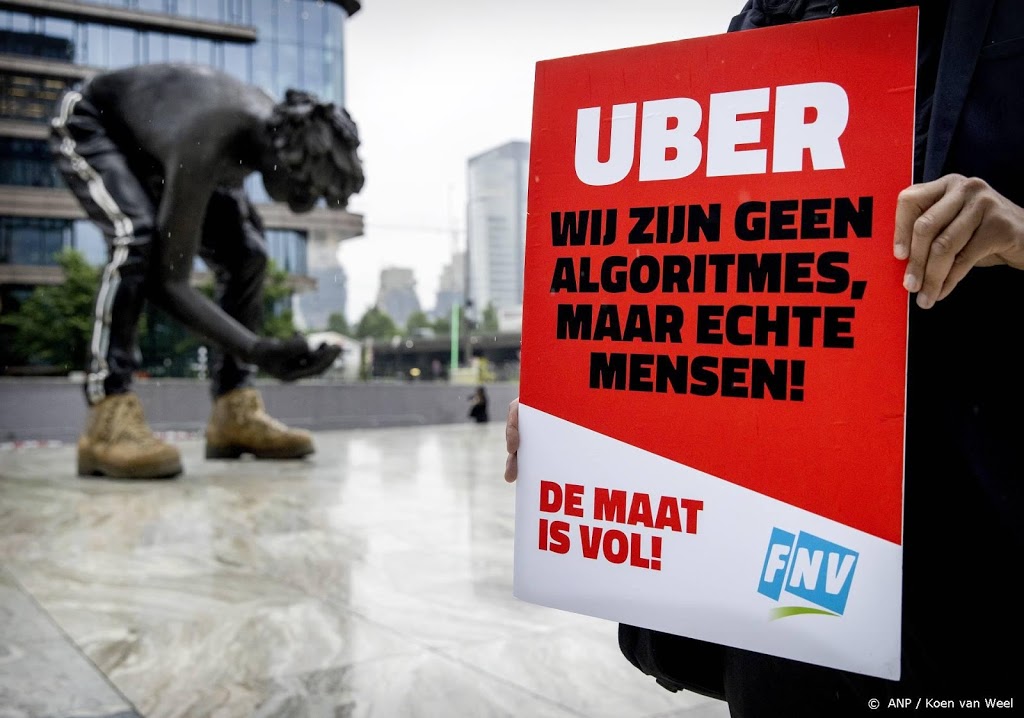 FNV en Uber volharden in hun gelijk over rechten chauffeurs