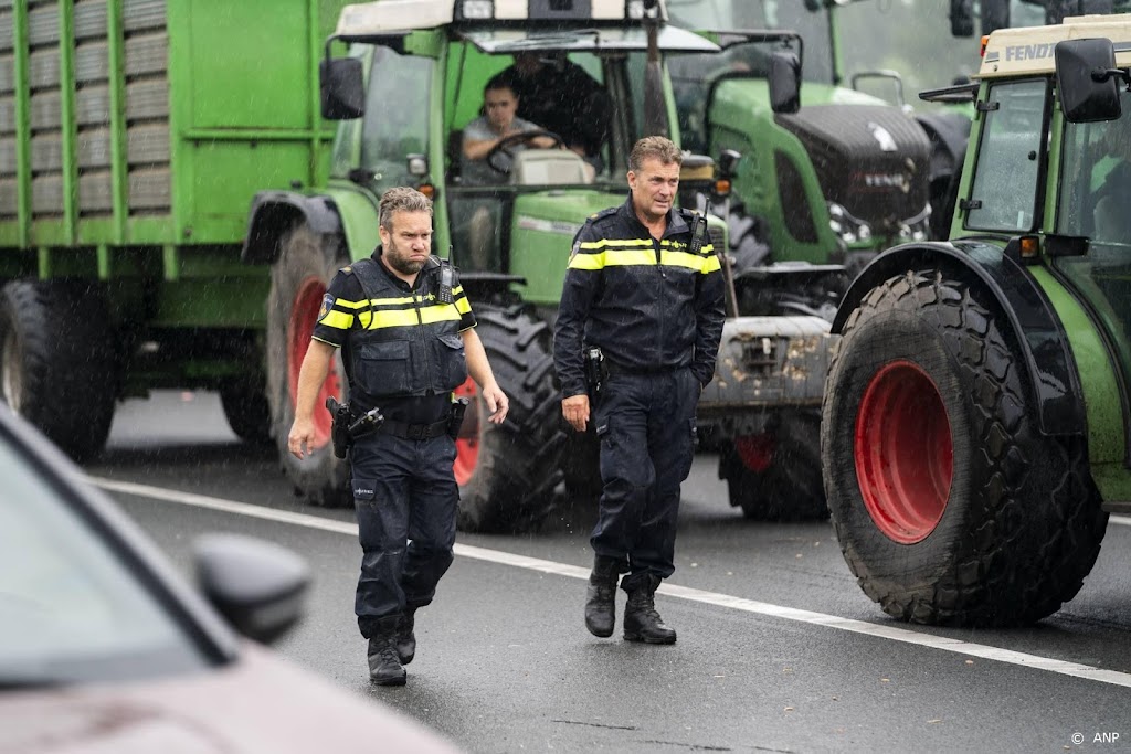 Politie: tien aanhoudingen in Oost-Nederland na boerenprotesten 