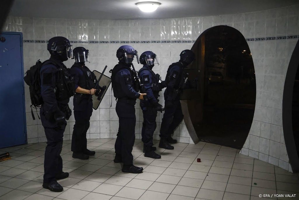 Franse regering zet meer agenten in tegen onlusten