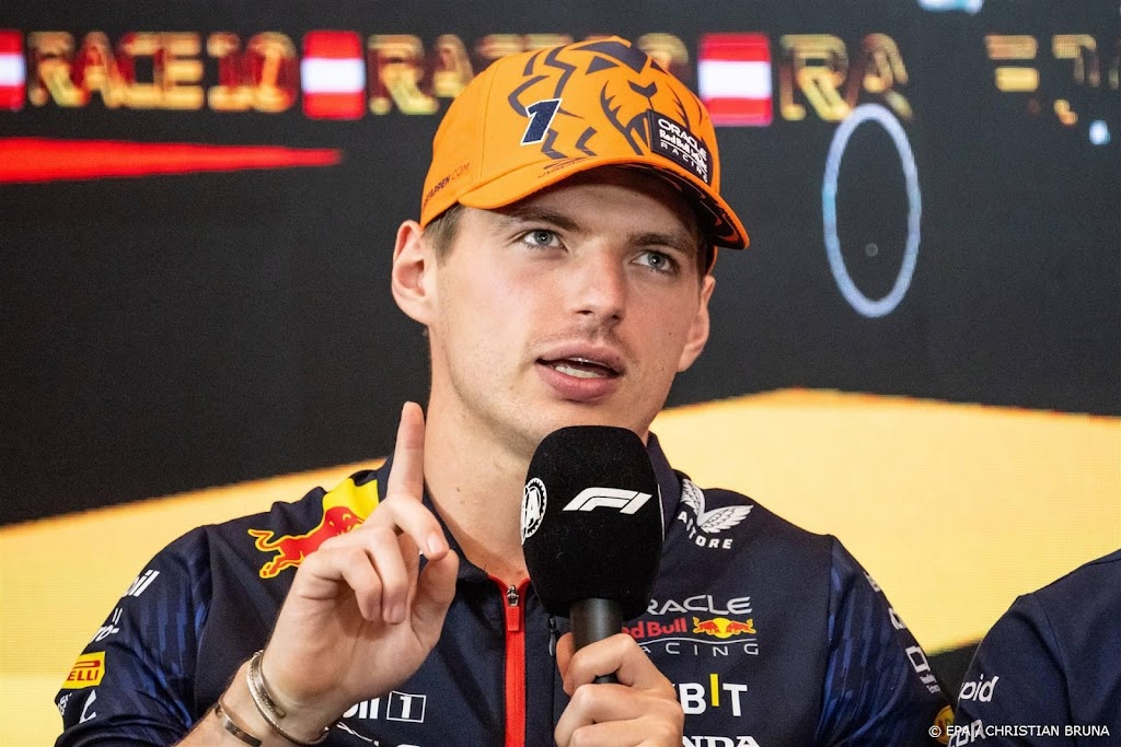 Verstappen reageert op Hamilton en vindt 'leven ook oneerlijk'