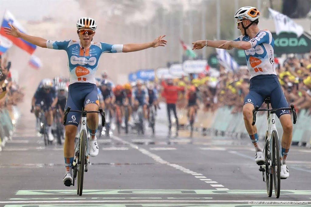 Bardet bedankt ploeggenoot Van den Broek: hij verdiende te winnen
