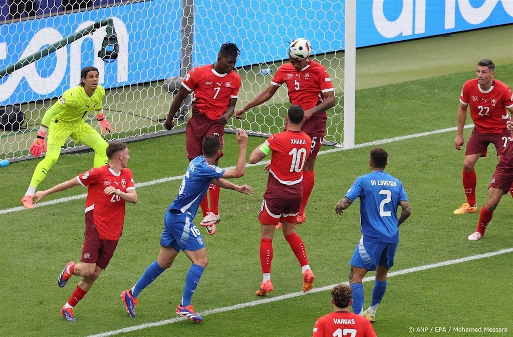 Zwitsers sturen titelverdediger Italië op EK nu al naar huis
