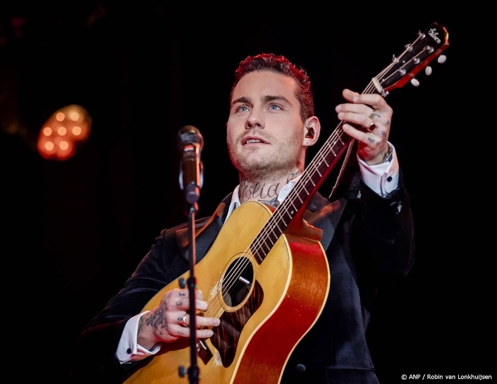 Douwe Bob weigert optreden bij joods voetbalevenement