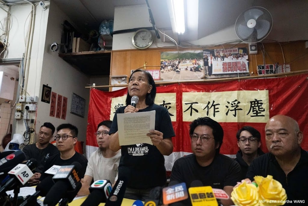 Oppositiepartij Hongkong ontbonden vanwege 'enorme' druk