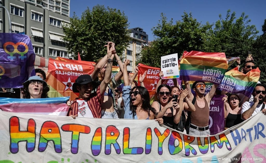 Orbán beschuldigt EU van organiseren 'walgelijke' pridemars