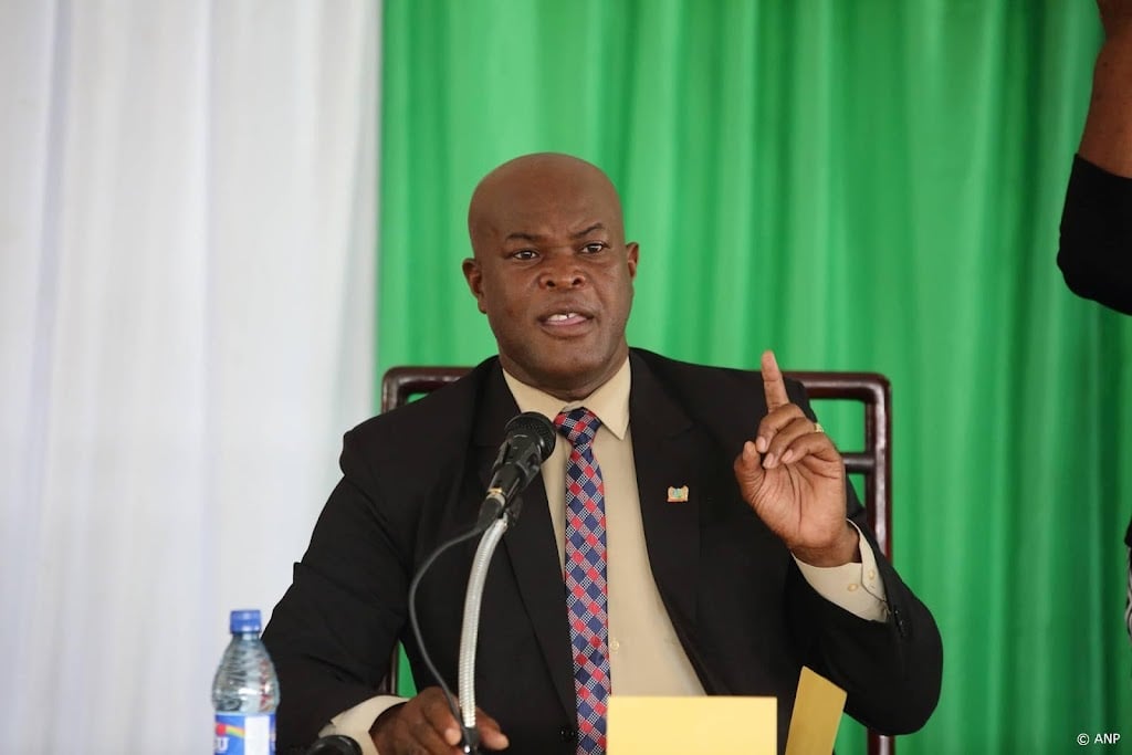 Suriname installeert nieuwe assembleeleden, behalve Santokhi