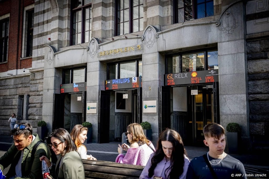 AEX start nieuwe beursweek licht hoger, Prosus grootste stijger