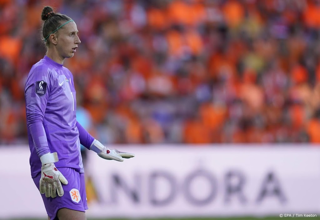 Keepster Van Veenendaal stopt per direct met voetbal