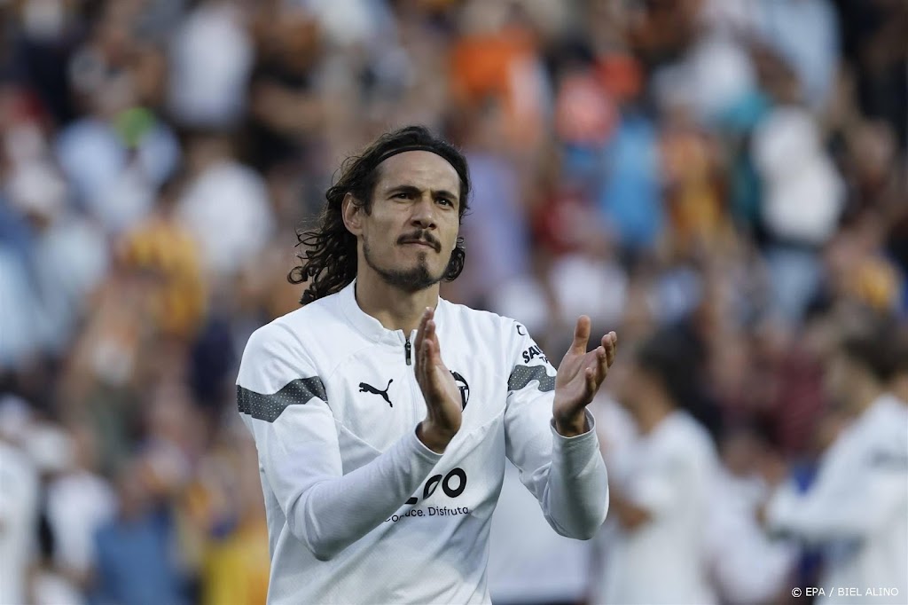 Cavani verlaat Valencia en is op weg naar Boca Juniors