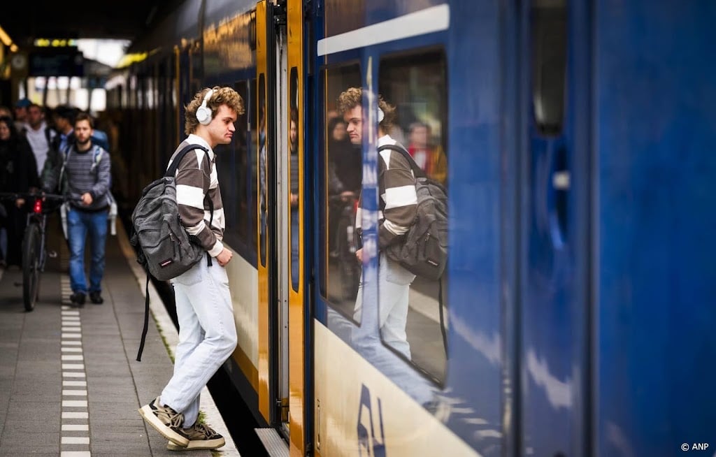 NS-treinreiziger iets vaker te laat door grote verstoringen spoor