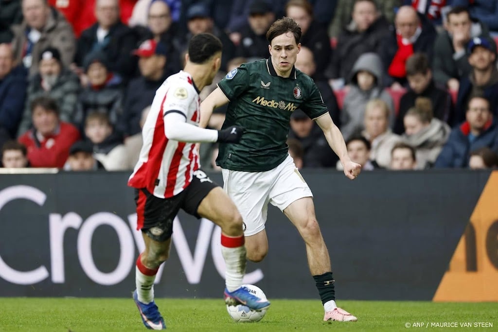 Feyenoord verkoopt Slowaakse buitenspeler Sauer aan VfB Stuttgart