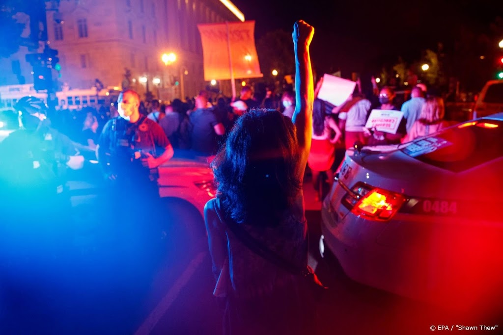 Trump noemt mensen die donderdag protesteerden 'misdadigers'