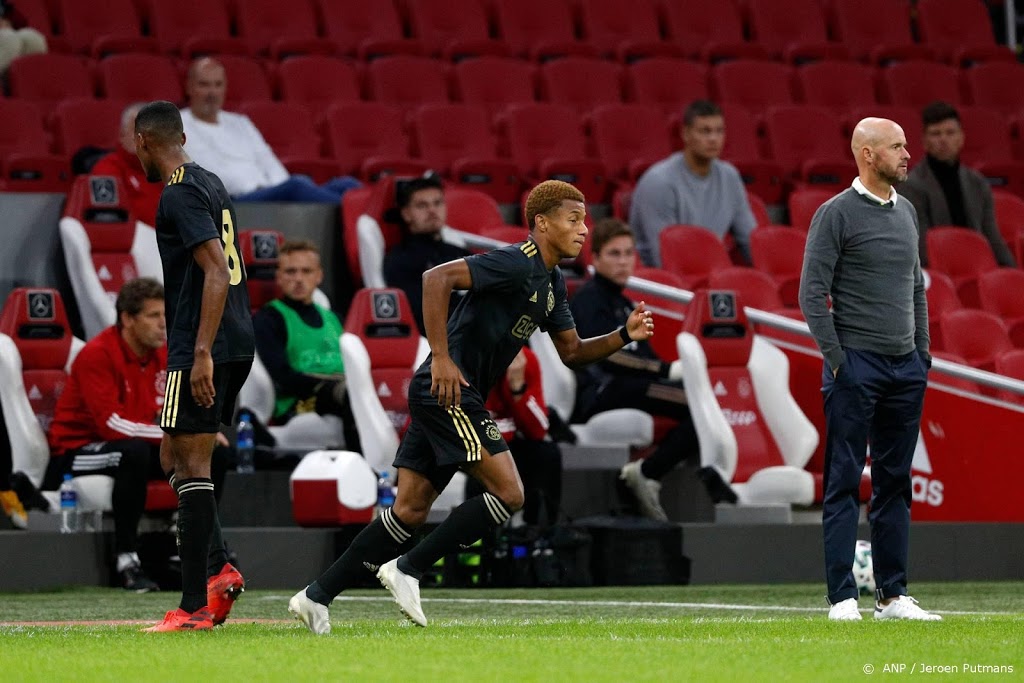 Ajax stemt trainer Ten Hag ook tegen Eintracht Frankfurt tevreden