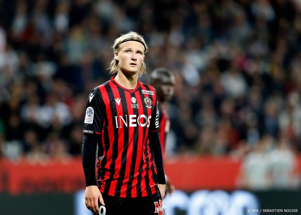 Oud-Ajacied Dolberg trefzeker voor Nice