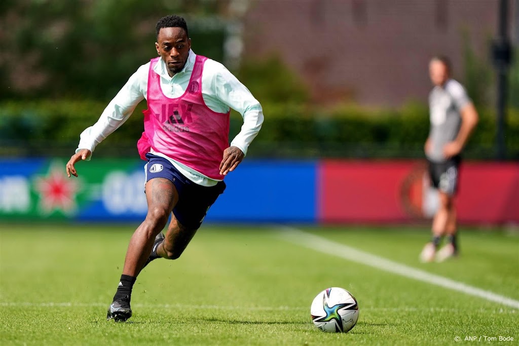 Genoa huurt linksback Haps opnieuw van Venezia 