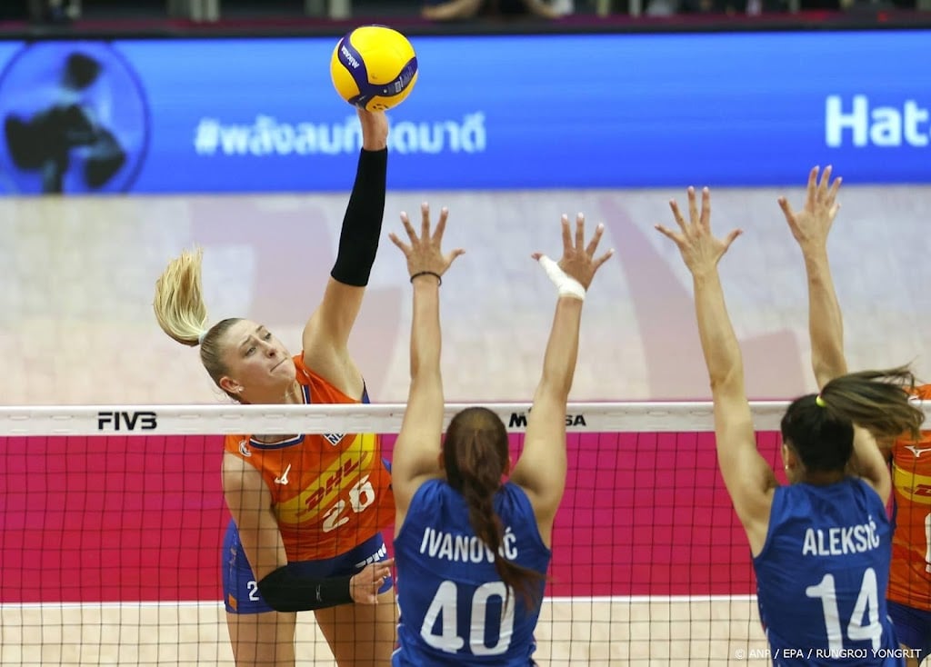Volleybalsters stunten op WK tegen Servië en bereiken kwartfinale