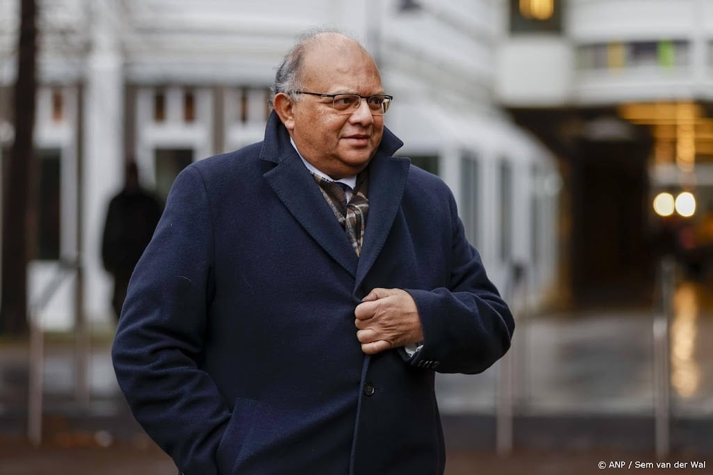 Surinaamse ambassadeur in Nederland neemt ontslag