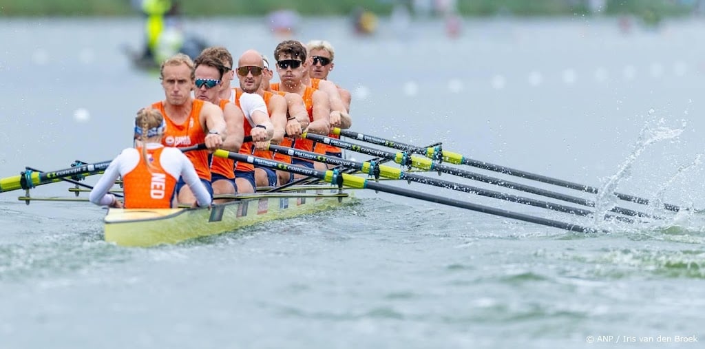 Nederlandse achten probleemloos door series bij WK roeien