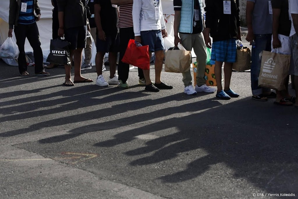 Steeds meer migranten trekken naar Griekse eilanden
