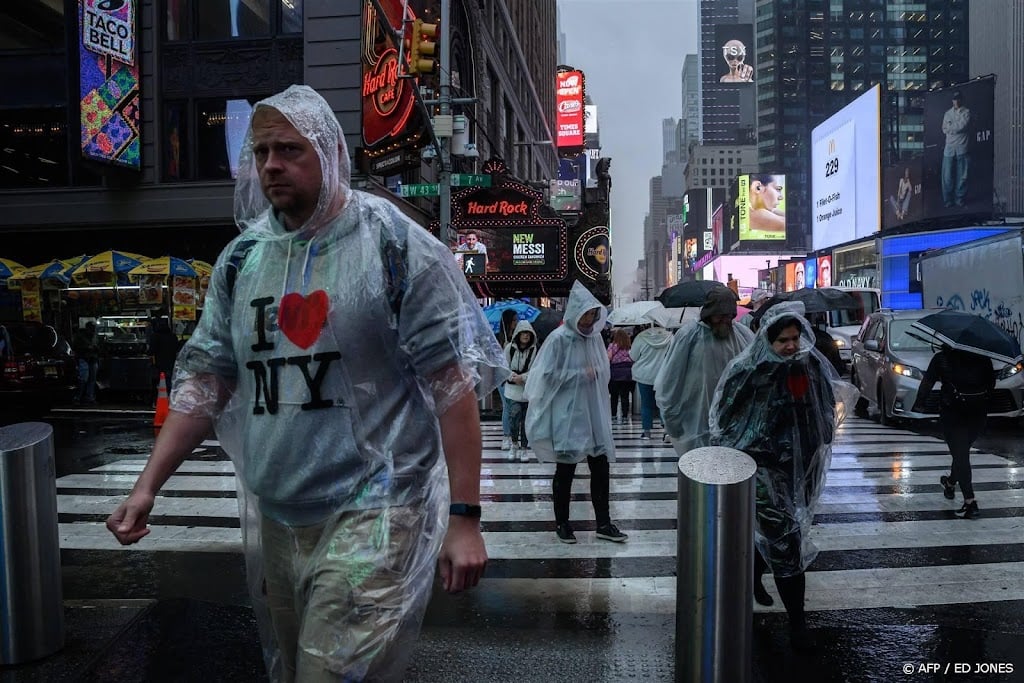 New York getroffen door noodweer, noodtoestand uitgeroepen 