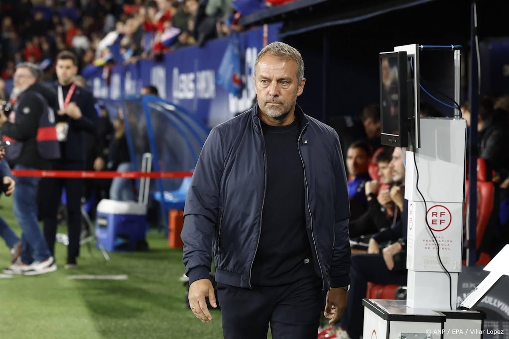 Coach Flick neemt schuld op zich voor eerste nederlaag Barcelona