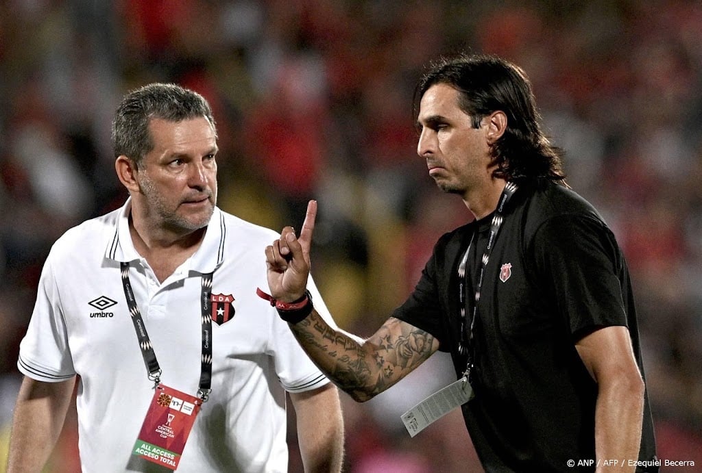Voormalig FC Twente-speler Ruiz interim-bondscoach Costa Rica