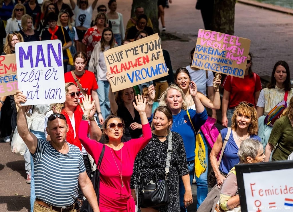 Dolle Mina's: geweld tegen vrouwen is nooit gerechtvaardigd
