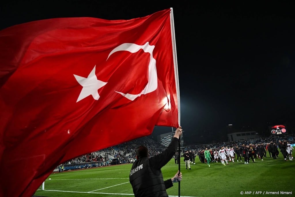 Turkse scheidsrechtersbaas en vicevoorzitter gearresteerd