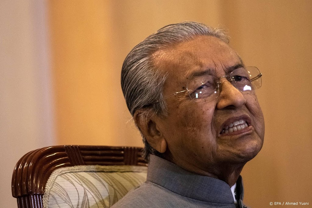 Twitter verwijdert haatzaaiend bericht van oud-premier Maleisië
