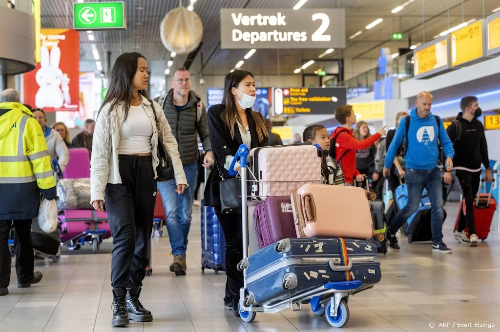 Luchtvaartmaatschappijen boos over hogere kosten op Schiphol 