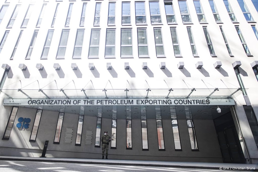 Bloomberg: grote landen willen meer olieproductie OPEC+