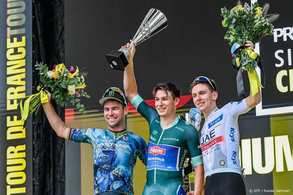 Belgische renner Philipsen sprint naar zege in Singapore