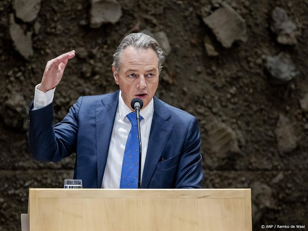 Ameland wil dat minister oplossing in gang zet voor vaargeul