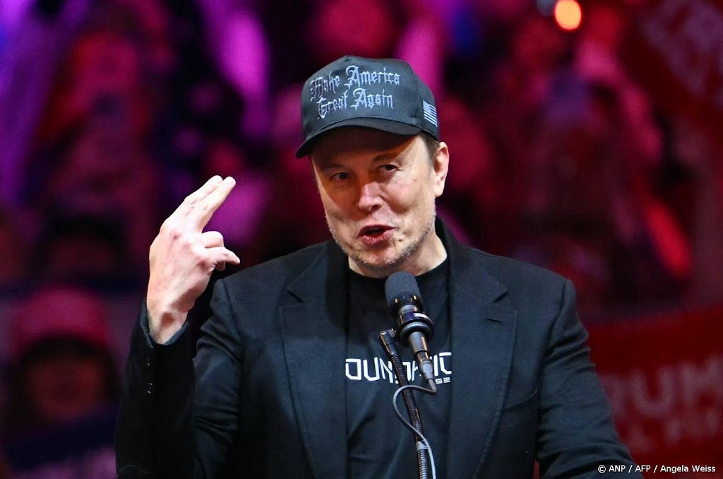 Elon Musk waarschuwt voor 'woke' AI en voorziet miljarden robots