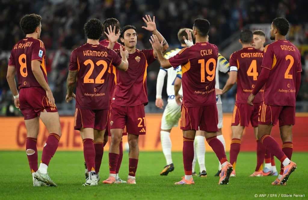 AS Roma staat na zege in punten gelijk met koploper Napoli 