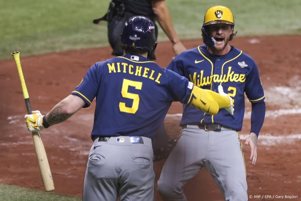 Oud-bondscoach Murphy wint World Series met honkballers Brewers