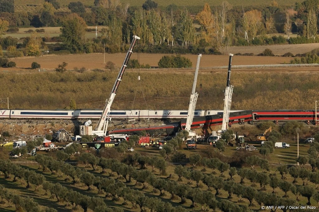 Ministerie: dodental loopt op na treinongeluk Spanje