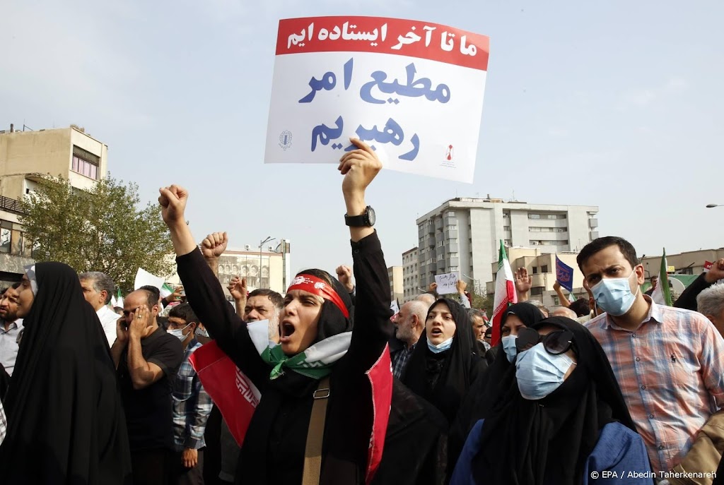Iran zelf meldt ruim 300 doden door protesten