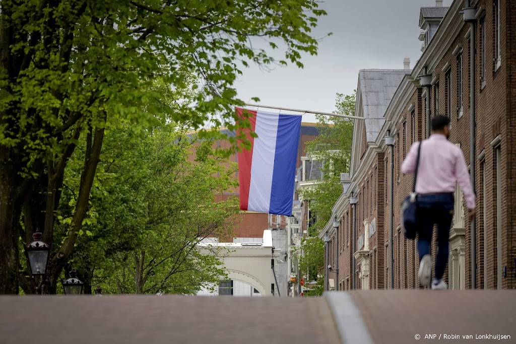 Nederland medeorganisator top over democratie