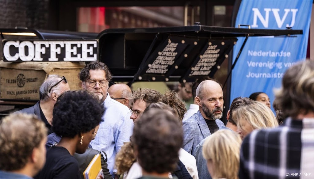 Ook redacties AD, Parool, FD en NU.nl leggen uur werk neer