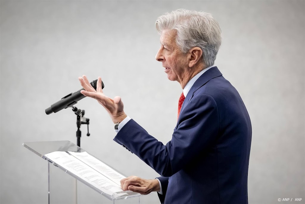 Plasterk ontvangt zes partijleiders voor verkenningsgesprekken