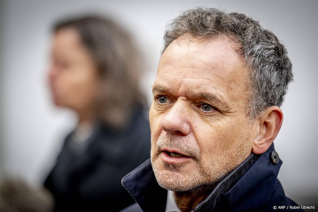 Veldkamp wimpelt kritiek op overleg met Iraanse minister af