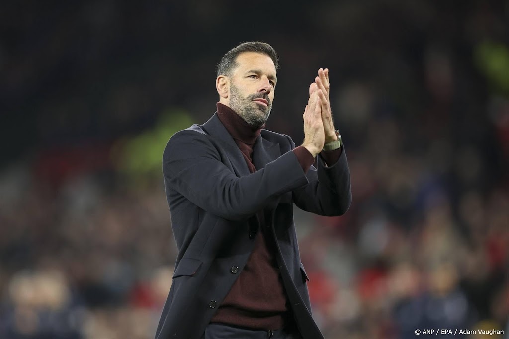 Van Nistelrooij aangesteld als nieuwe trainer van Leicester City